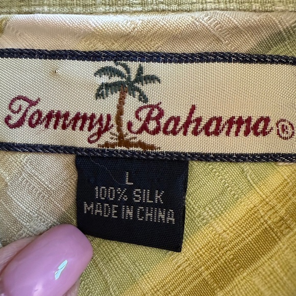 Vintage Tommy Bahama 100% Silk Green & Yellow Stripe Casual Button Front Shirt L - Picture 7 of 9